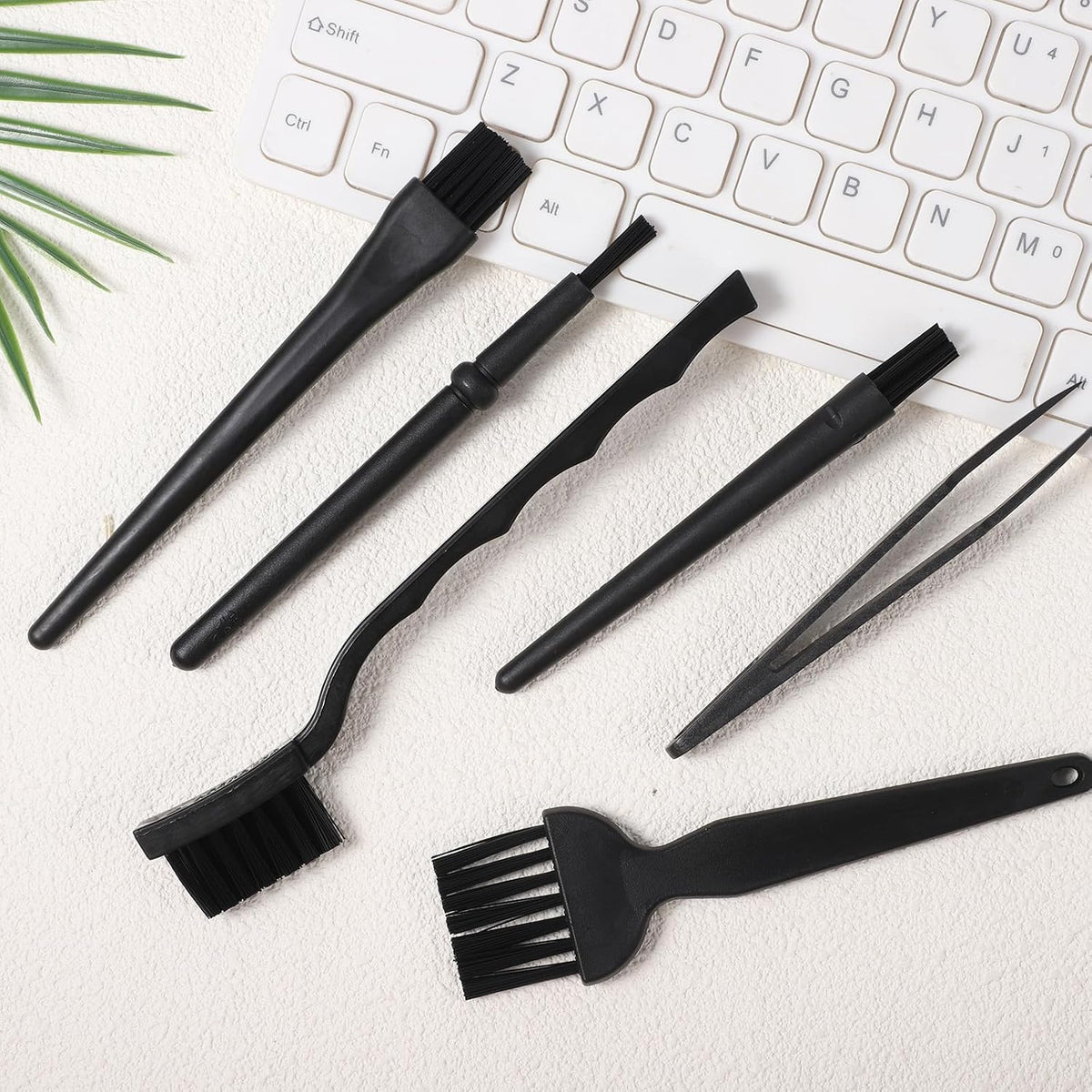 Keyboard Brush Anti Static Brush 6PCS Mini Keyboard Cleaning Brushes Kit Electronic Dust Cleaning Brushes for Computer Motherboard Camera Small Space Remover for Mechanical Keyboards