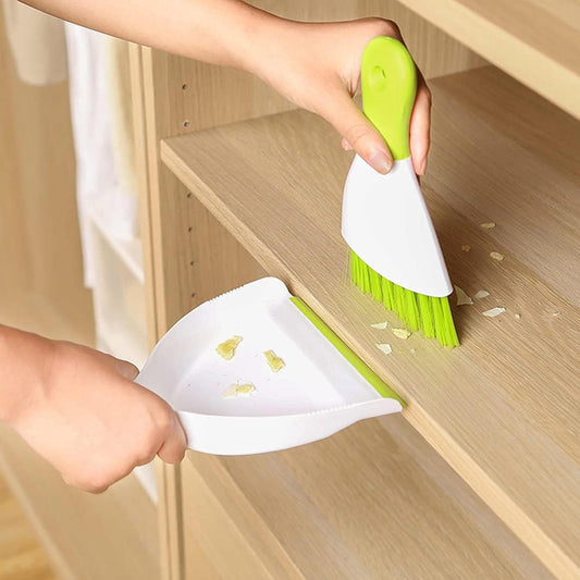 Dust pan Broom Brush Dustpan - Small Broom and Dustpan Set, Mini Broom and Dustpan, Small Dustpans and Brush Set for Home Cleaning, Sofa,Desk,Guinea Pig Cage,Cat Litter, etc. (Green