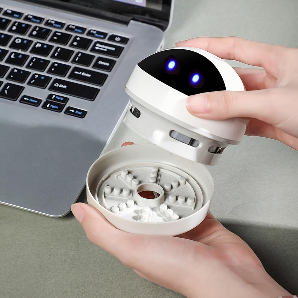 Mini Desktop Vacuum Cleaner, Cordless Desk Vacuum, Rechargeable
