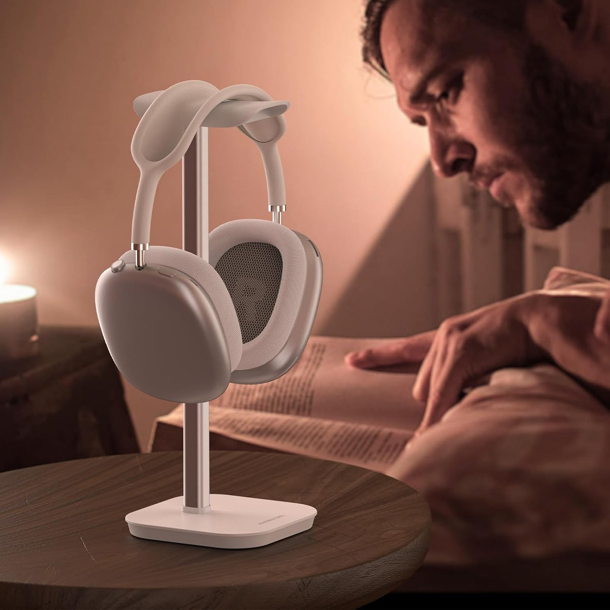 Headphone Stand, Desktop Headset Holder Desk Earphone Stand Aluminum Headset Hanger Headphone Rack Stand to Hold Earphones Such as Airpods Max, Sony, Beats, Bose, Razer, HyperX(Pink)
