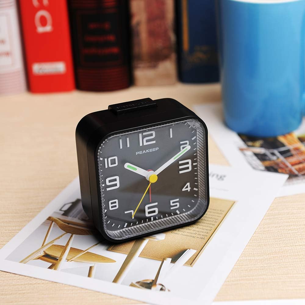 Small Battery Operated Analog Travel Alarm Clock Silent