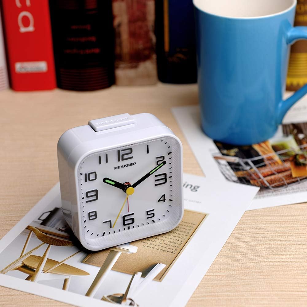 Small Battery Operated Analog Travel Alarm Clock Silent