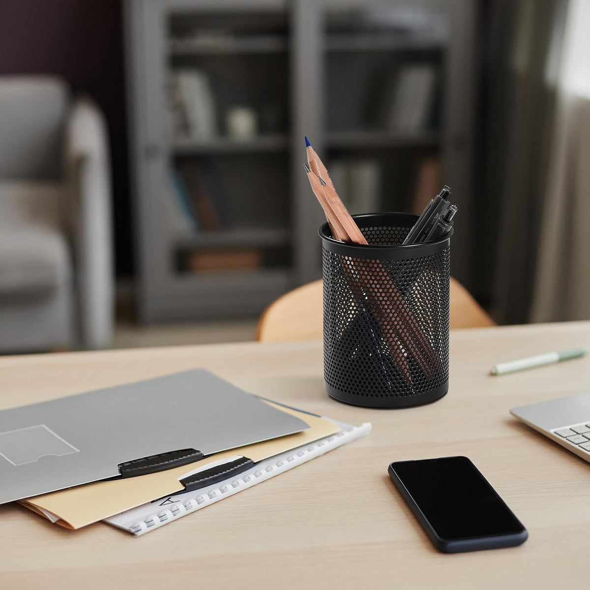 Pen Holder Desk Organizer, Wire Mesh Pencil Cup with Foam Pad and Non-Slip Bottom Office Supplies Desk Accessories for Home Office School, 1 Pack