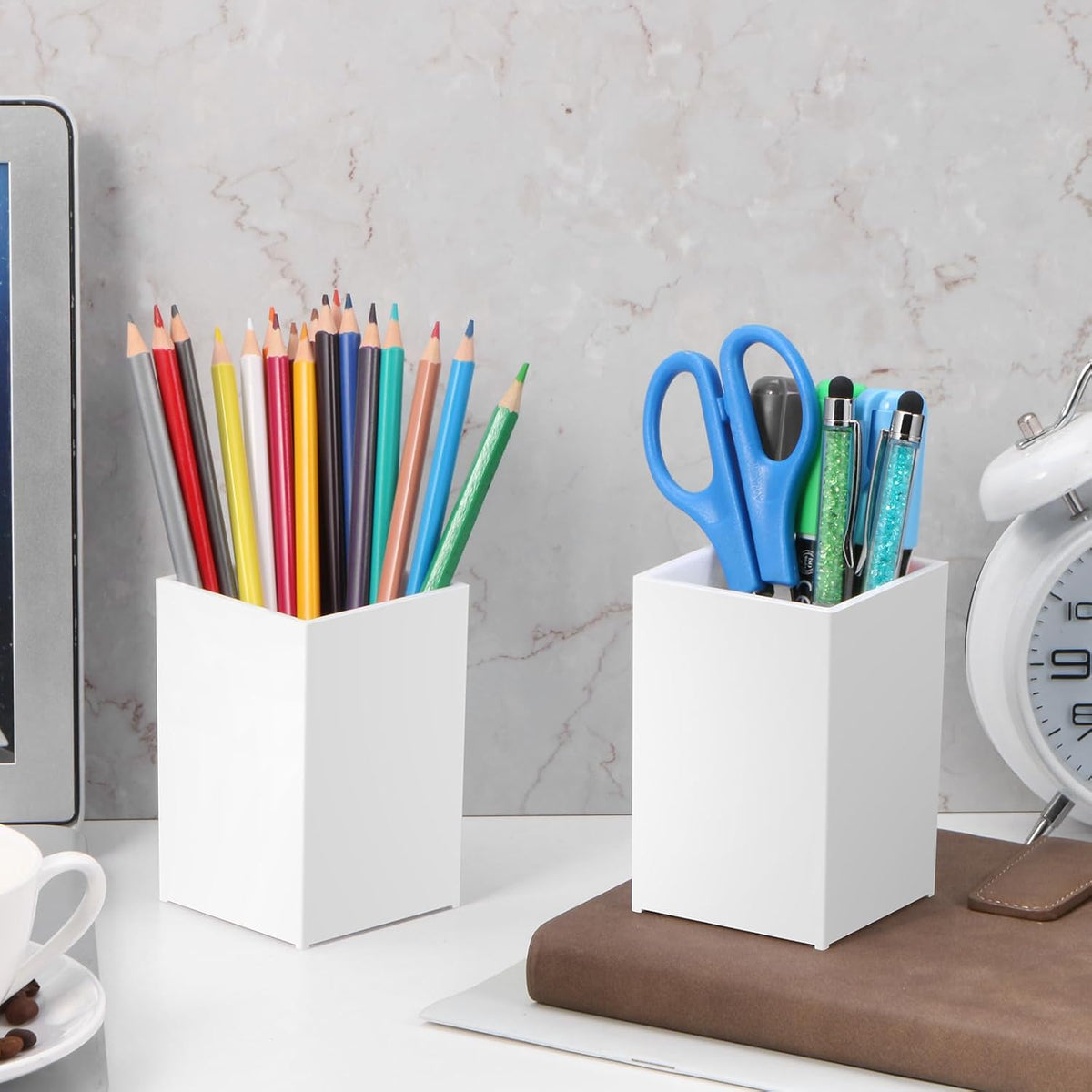 Clear Acrylic Pen Holder Makeup Brush Holder Desktop Pencil Organizer Acrylic Pencil Cup Stationery Organizer Accessory for School Makeup Desk Office Pen Organizer