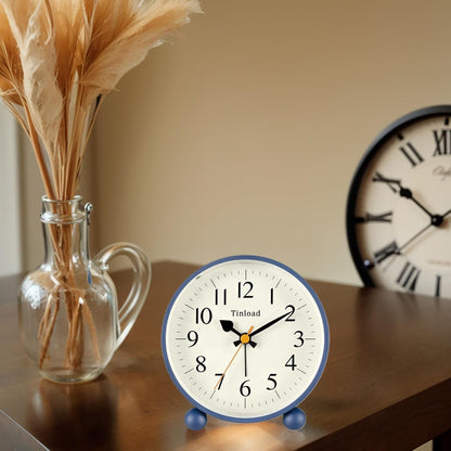 4.5" Vintage Retro Analog Alarm Clock, Super Silent Non Ticking Small Clock with Manual Light, Snooze, Battery Operated, for Living Room, Bedroom, Bedside, Desk(Green)
