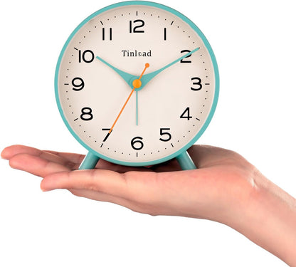 4.5" Battery Operated Antique Retro Analog Alarm Clock, Small Silent Bedside Desk Clock,Lighted on Demand, Battery Operated, Snooze, for Living Room, Bedroom, Bedside, Desk, Gift Clock