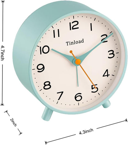 4.5" Battery Operated Antique Retro Analog Alarm Clock, Small Silent Bedside Desk Clock,Lighted on Demand, Battery Operated, Snooze, for Living Room, Bedroom, Bedside, Desk, Gift Clock
