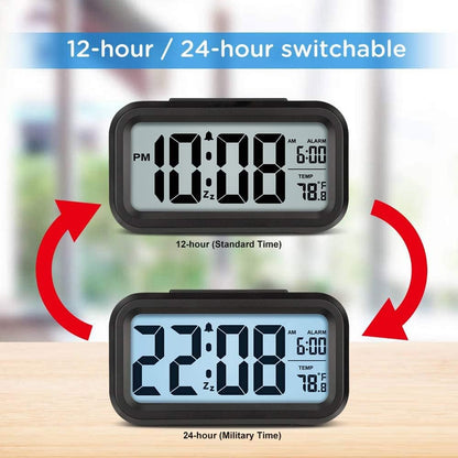 Digital Alarm Clock, Clock for Bedroom, Desk Clock Battery Operated, Digital Clock with Smart Night Light 12/24H Display Snooze Function for Heavy Sleepers for Kids
