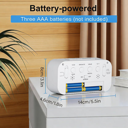 Digital Alarm Clock, Clock for Bedroom, Desk Clock Battery Operated, Digital Clock with Smart Night Light 12/24H Display Snooze Function for Heavy Sleepers for Kids