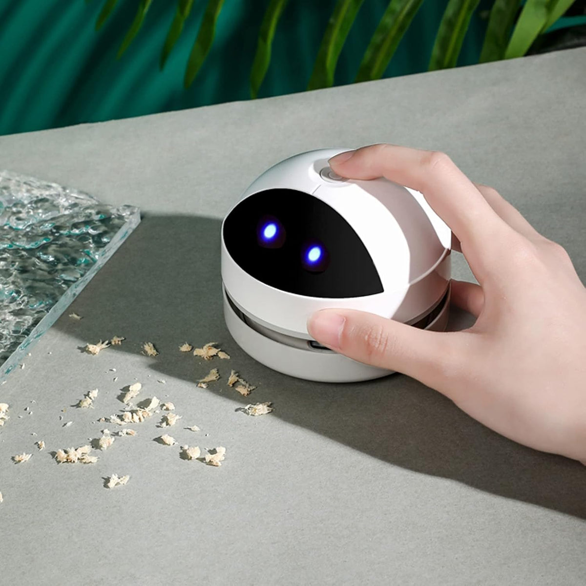 Desktop Vacuum Cleaner Mini Desk Vacuum Cleaner Portable Dust Crumb Sweeper