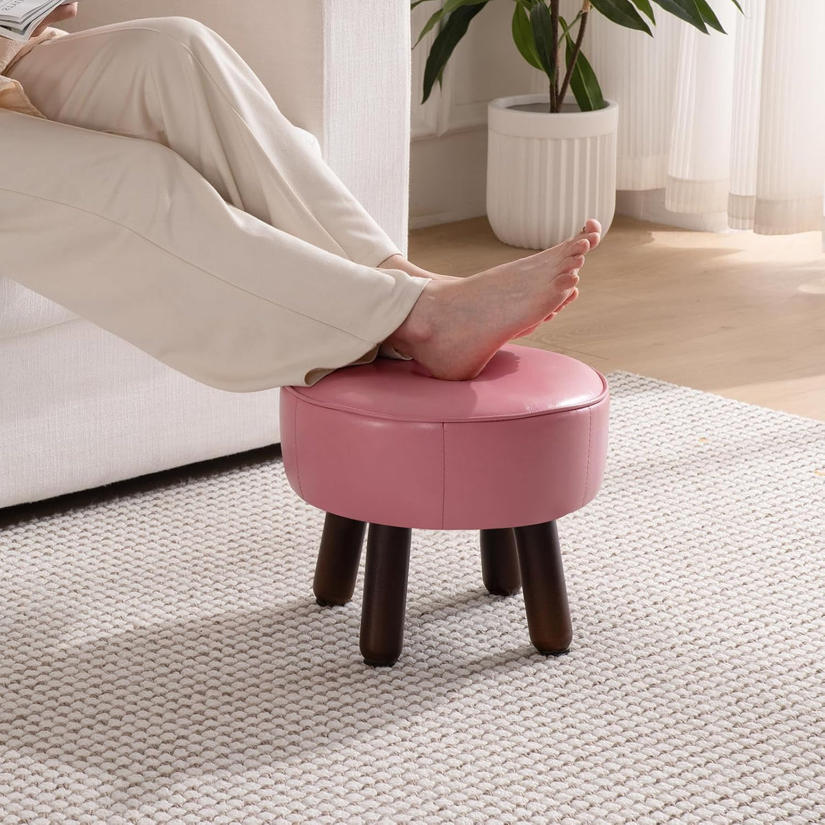 oakvivo 13in Small Foot Stool Ottoman,Round Faux Leather Footrest for Couch