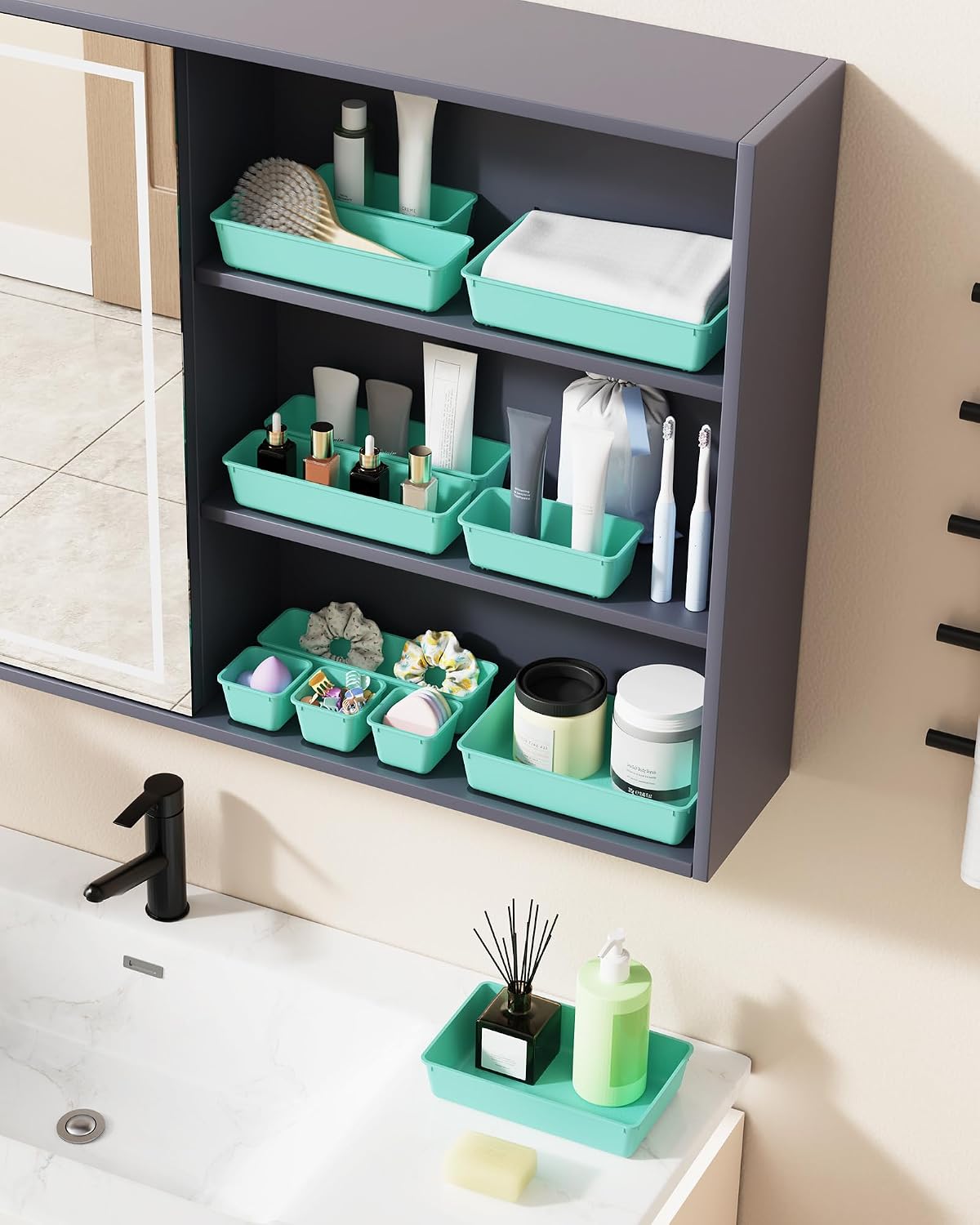 25 PCS Plastic Drawer Organizers Set, 4-Sizes Vanity and Makeup Organizer, Desk and bathroom Drawer Organizer Trays, Organizers and Storage for Makeup, Jewelry, Gadgets, Utensils (Pink)