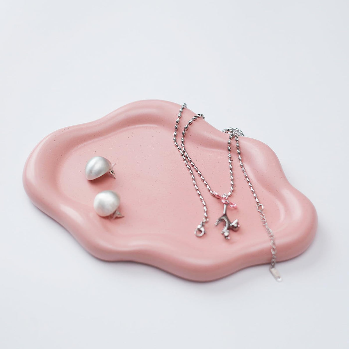 Jewelry Dish Trinket Tray for Women, Ring Dish Holder, Unique Cloud Shape Ceramic Plate Cute Things Vanity Aesthetic Room Decor Mother's Day Birthday (White)