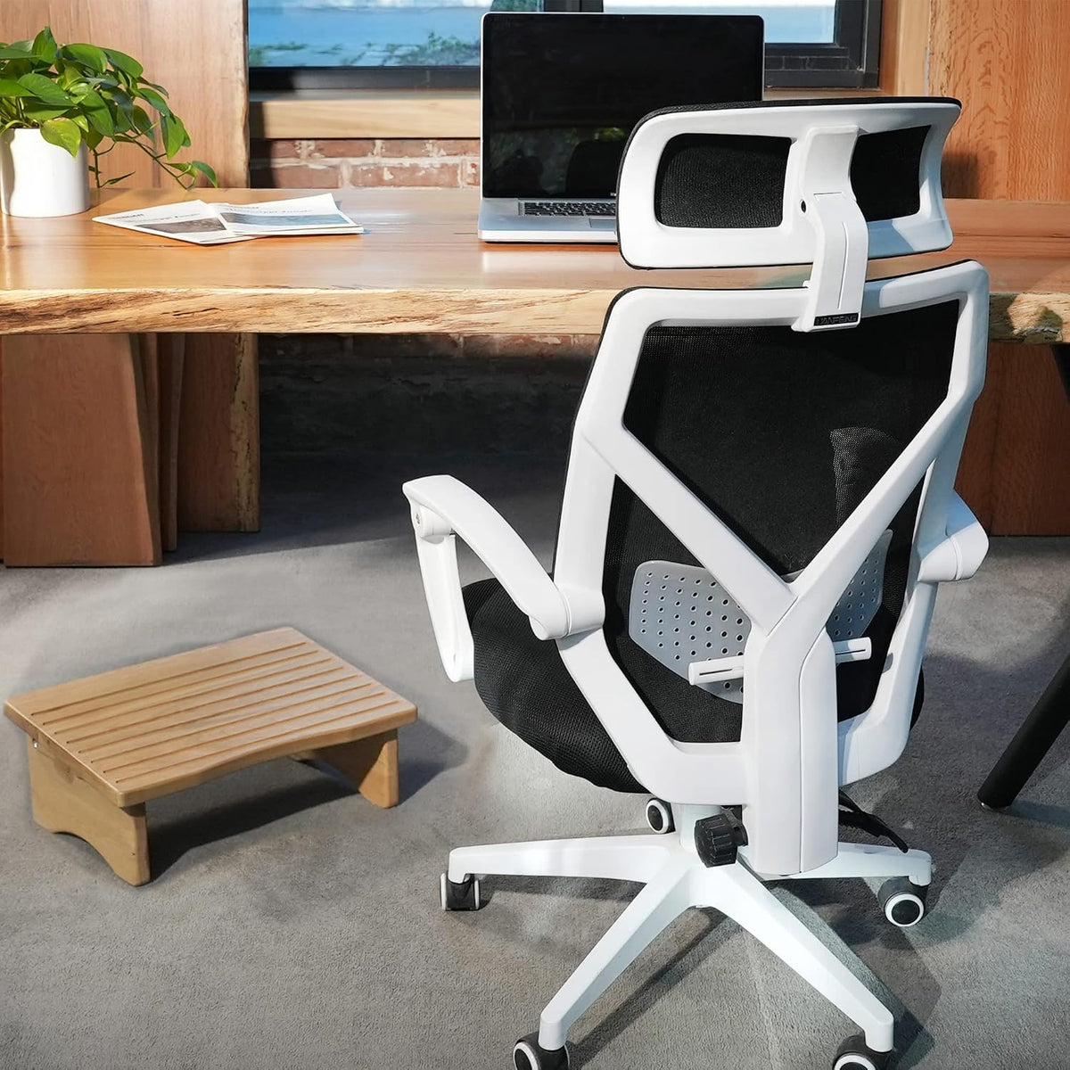 Foot Rest, Ergonomic Footrest for Under Desk at Work, Nursing Foot Stool, Natural Solid Wood Non-Slip Slanted Top Foot Stool for Office/Standing Desk (Natural Color)