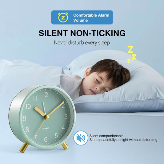Silent Analog Quartz Kids Alarm Clock, Round Metal, Night Light