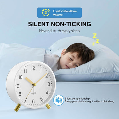 Silent Analog Quartz Kids Alarm Clock, Round Metal, Night Light