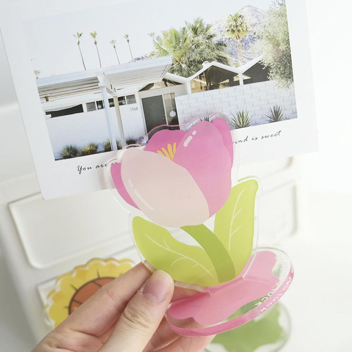 6 pcs Cute Flower Table Card Memo Holder Stand, Table Photo Display Clip Stand for Monmory Photo Picture Memo Cards Paper Note Postcards Wedding Number Card Display