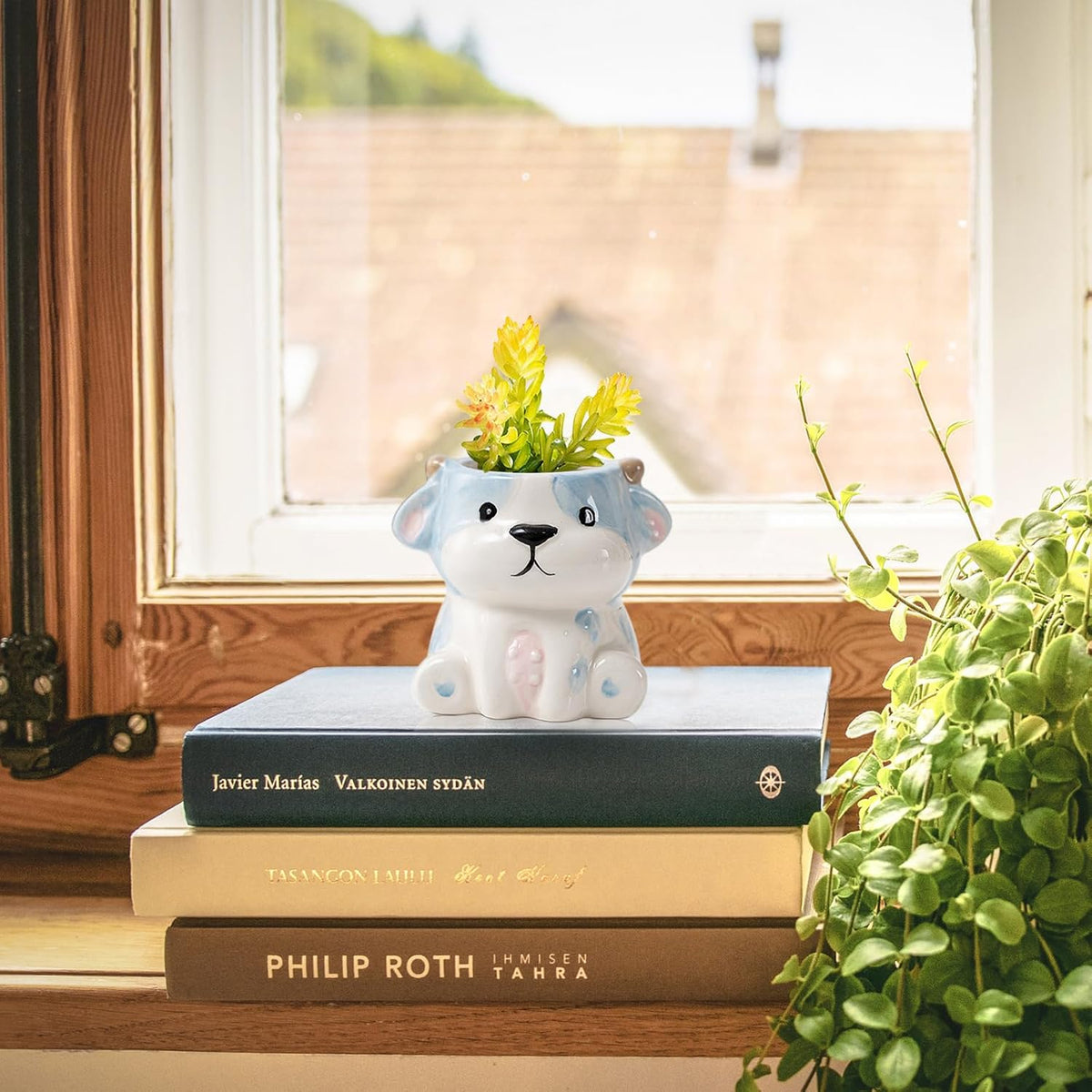 DIYOMR Cute Animals Planter, Mini Ceramic Cartoon Animal Shaped Succulent Flower Pot Indoor Air Plants Holder, Smooth Shiny Decorative Flower Cactus Planter - Plants Not Included (Panda)