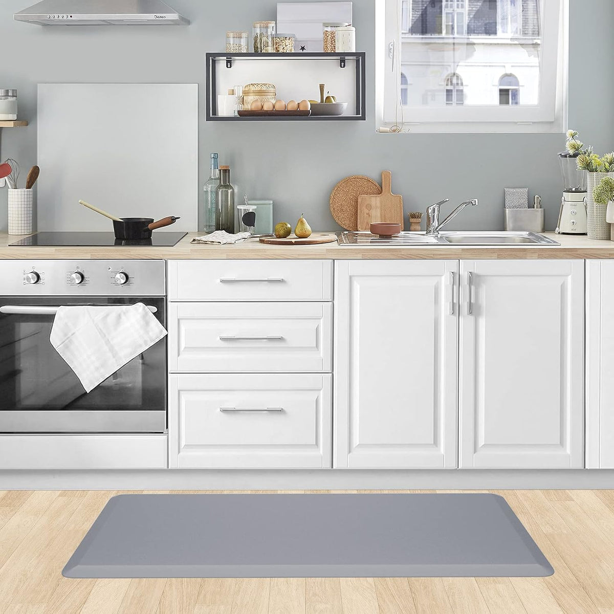 KitchenClouds Kitchen Mat Cushioned Anti Fatigue Rug 17.3"x28" Water Resistant, Non Slip, Standing and Comfort Desk/Floor Mats for House Sink Office (Black)