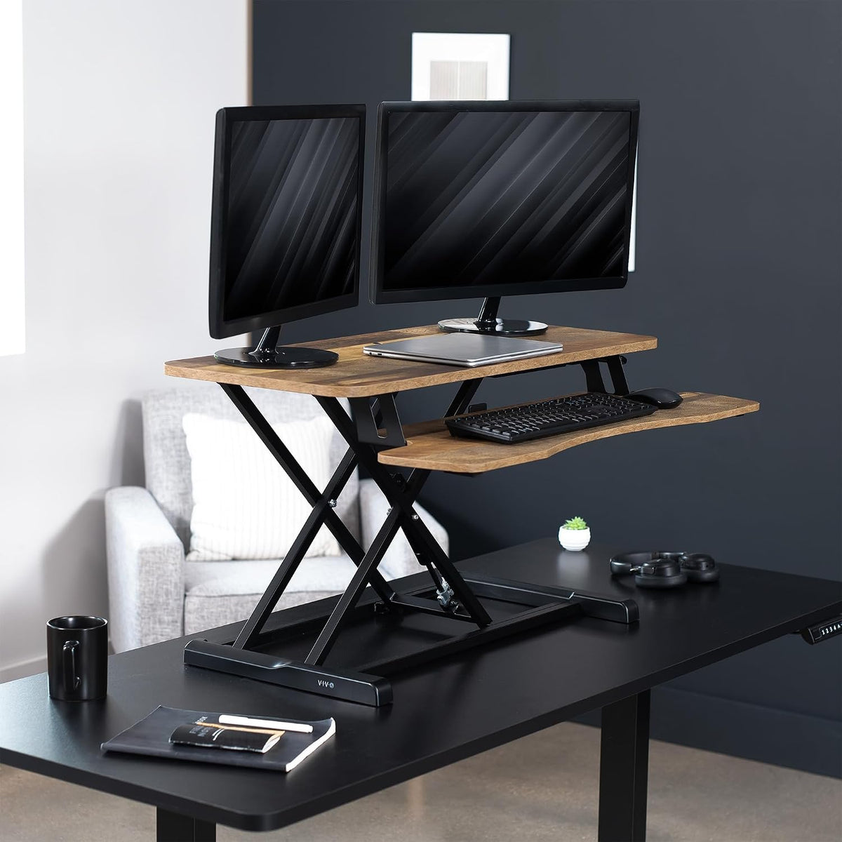 Black 32 in Standing Desk Converter, DESK-V000K