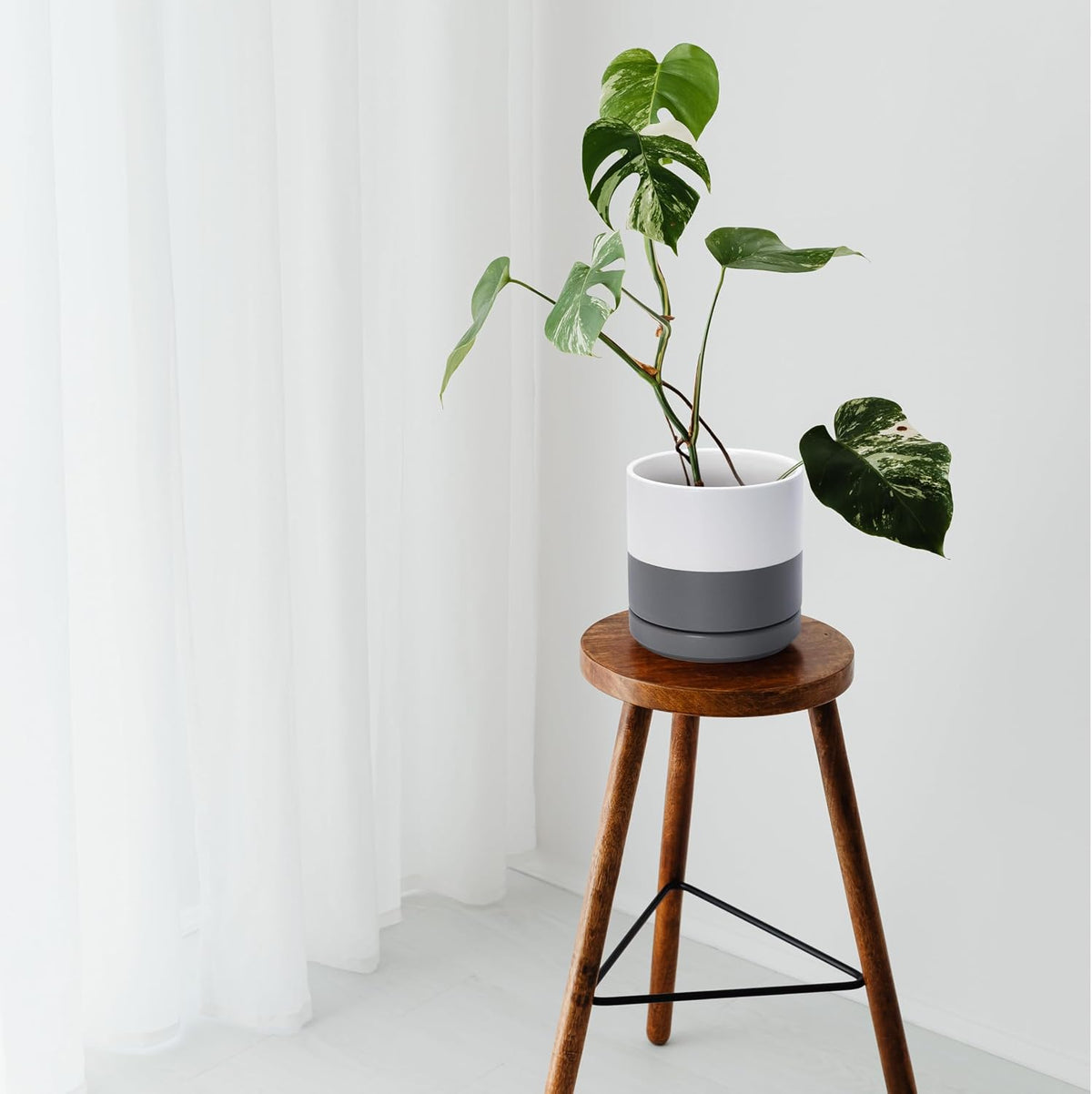D'vine Dev 4.7 Inch Ceramic Planter Pot with Drainage Hole and Saucer, Indoor Cylinder Round Planter Pot, Teal, 94-O-B-9