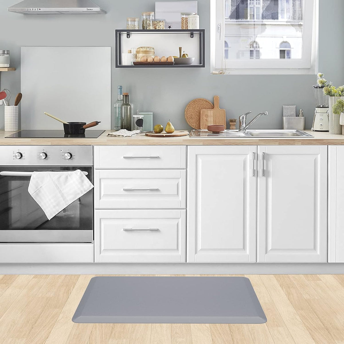 KitchenClouds Kitchen Mat Cushioned Anti Fatigue Rug 17.3"x28" Water Resistant, Non Slip, Standing and Comfort Desk/Floor Mats for House Sink Office (Black)