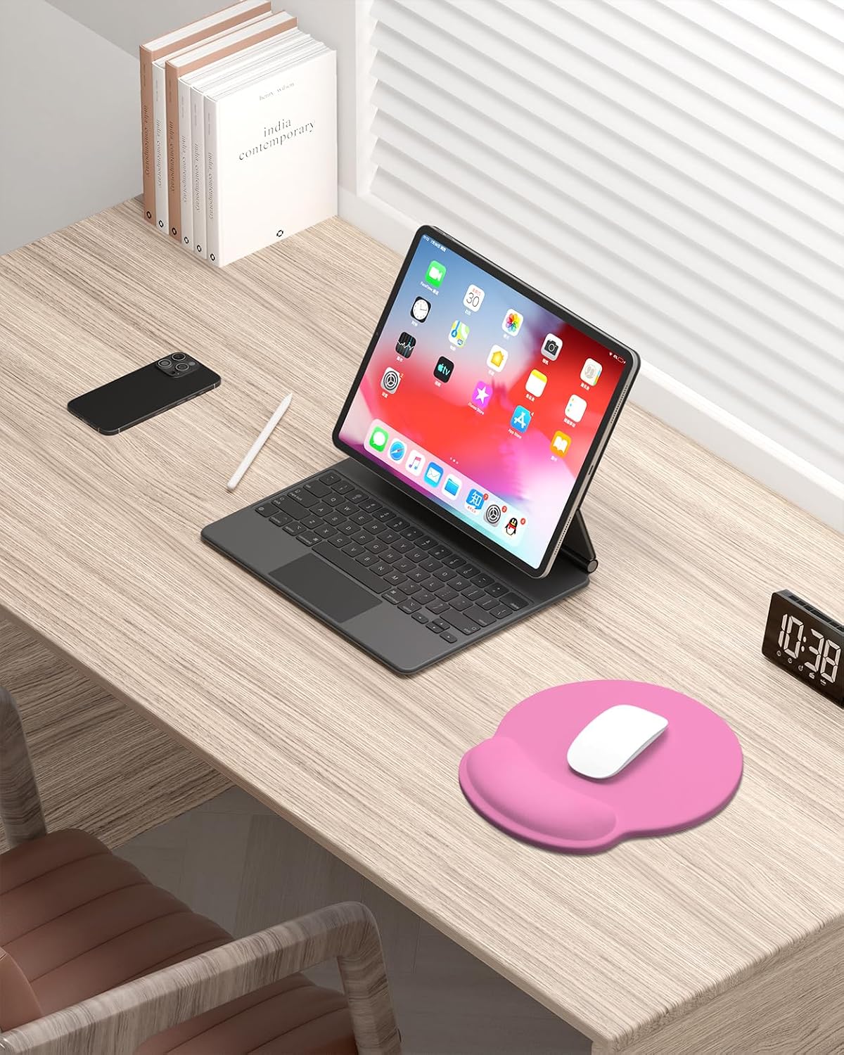 Ergonomic Mouse Pad with Wrist Rest, Comfortable Silicone Non-Slip Computer Pain Relief Gel Mouse Mat with Wrist Support for Gaming, Work, Office, Women & Men, Cute Pattern, Beige