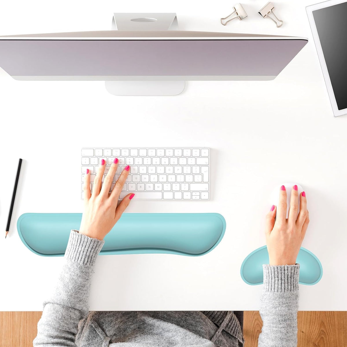 Mouse Wrist Rest, Ergonomic Memory Foam Mouse Wrist for Computer Desk Mats Support, PU Leather Hand Rest Pad Cushion for Gaming, Laptop, Men, Women, Pain Relief & Easy Typing, Black