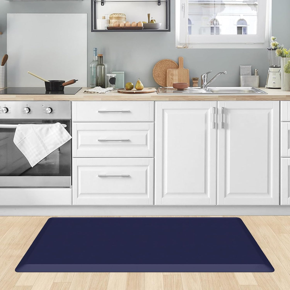 KitchenClouds Kitchen Mat Cushioned Anti Fatigue Rug 17.3"x28" Water Resistant, Non Slip, Standing and Comfort Desk/Floor Mats for House Sink Office (Black)