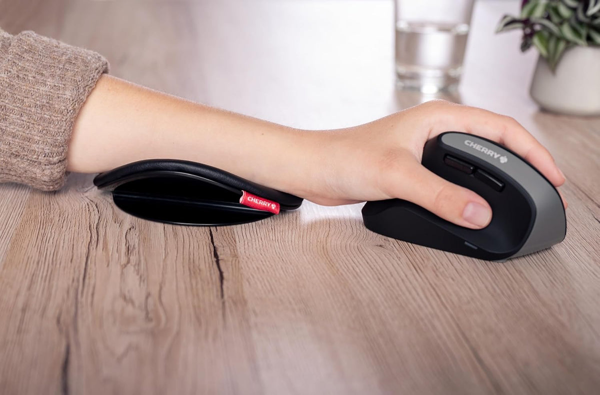 Cherry SLIDEPAD Ergo, Sliding Ergonomic Arm Rest for the Desk, Compatible with Mouse and Keyboard, for Right- and Left-Handers, IGR-Certified, 1 Pad, Black