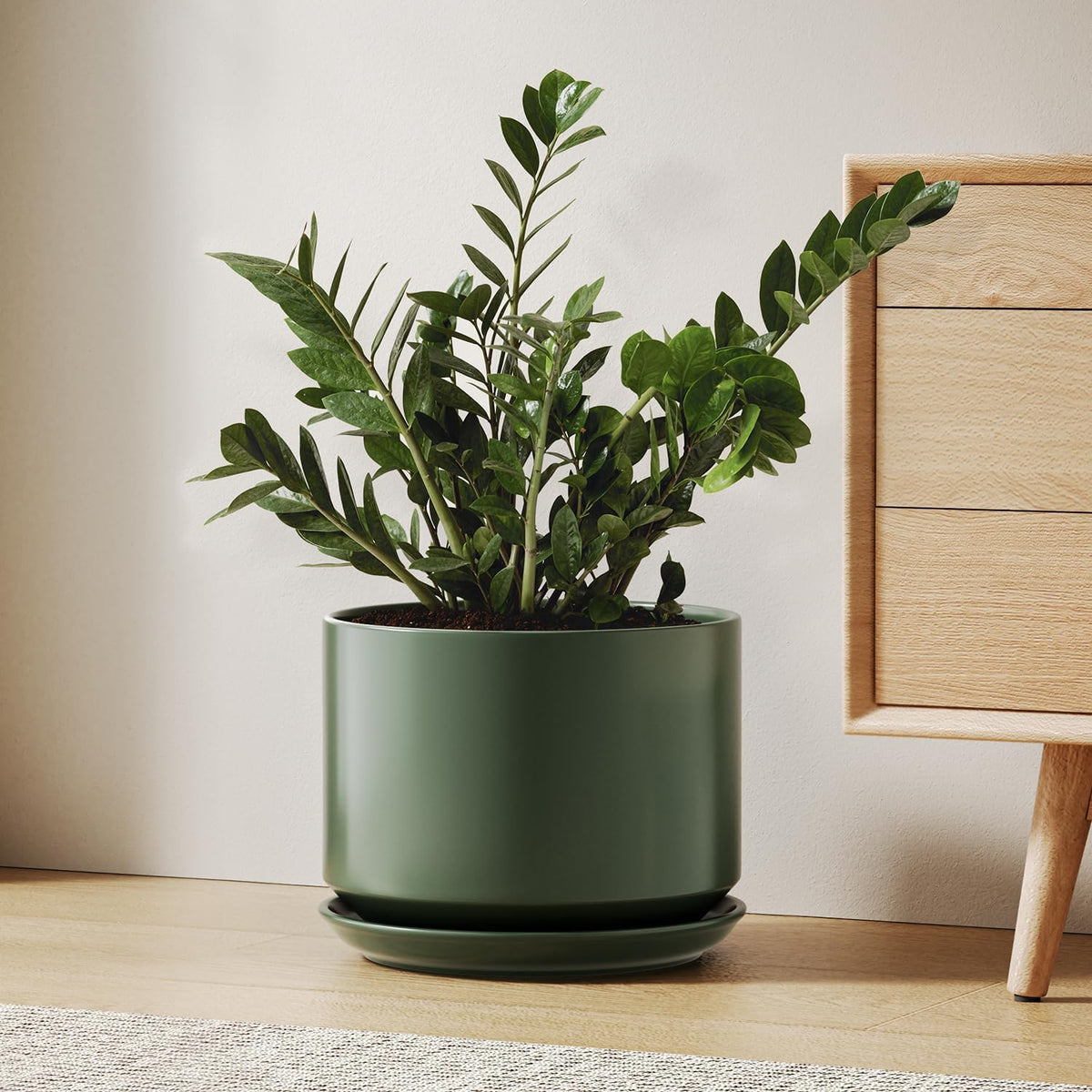 LE TAUCI Ceramic Pots for Plants, 6.8 Inch Plant Pots with Drainage Hole & Saucer, Modern Planter for Indoor Plants, Stable & Durable, Perfect for Living Room or Office Decor, White