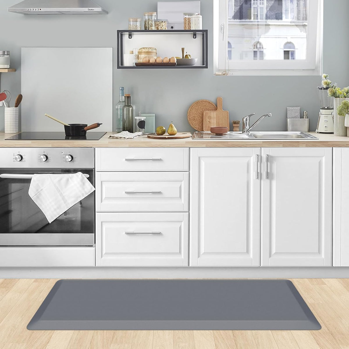 KitchenClouds Kitchen Mat Cushioned Anti Fatigue Rug 17.3"x28" Water Resistant, Non Slip, Standing and Comfort Desk/Floor Mats for House Sink Office (Black)