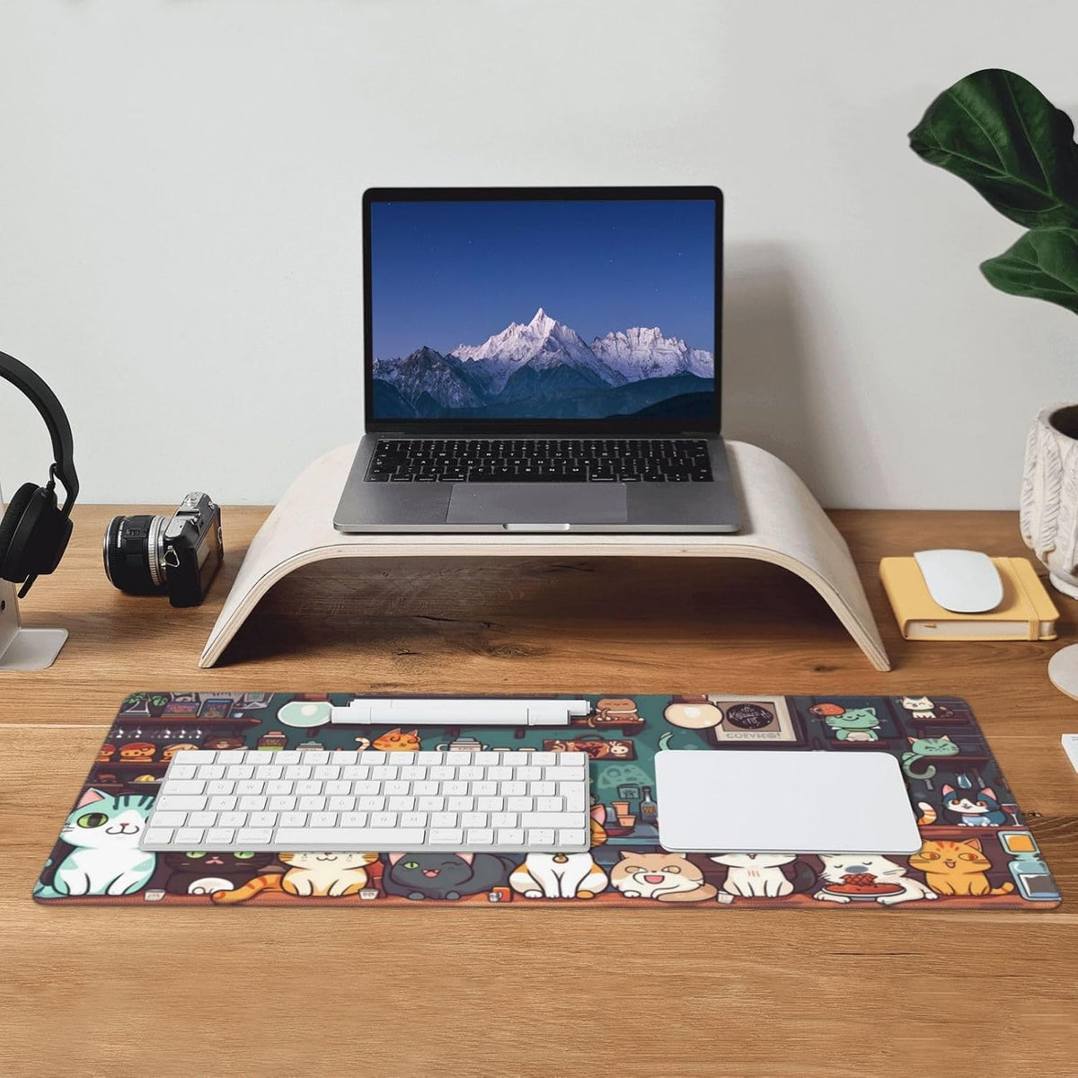 Japanese Mouse Pad, Large Japanese Desk Mat, XL Anime Gaming Keyboard Mat, Non-Slip Rubber Base, Big Extended Desk Protector for Home Office, 31.5”x11.8”