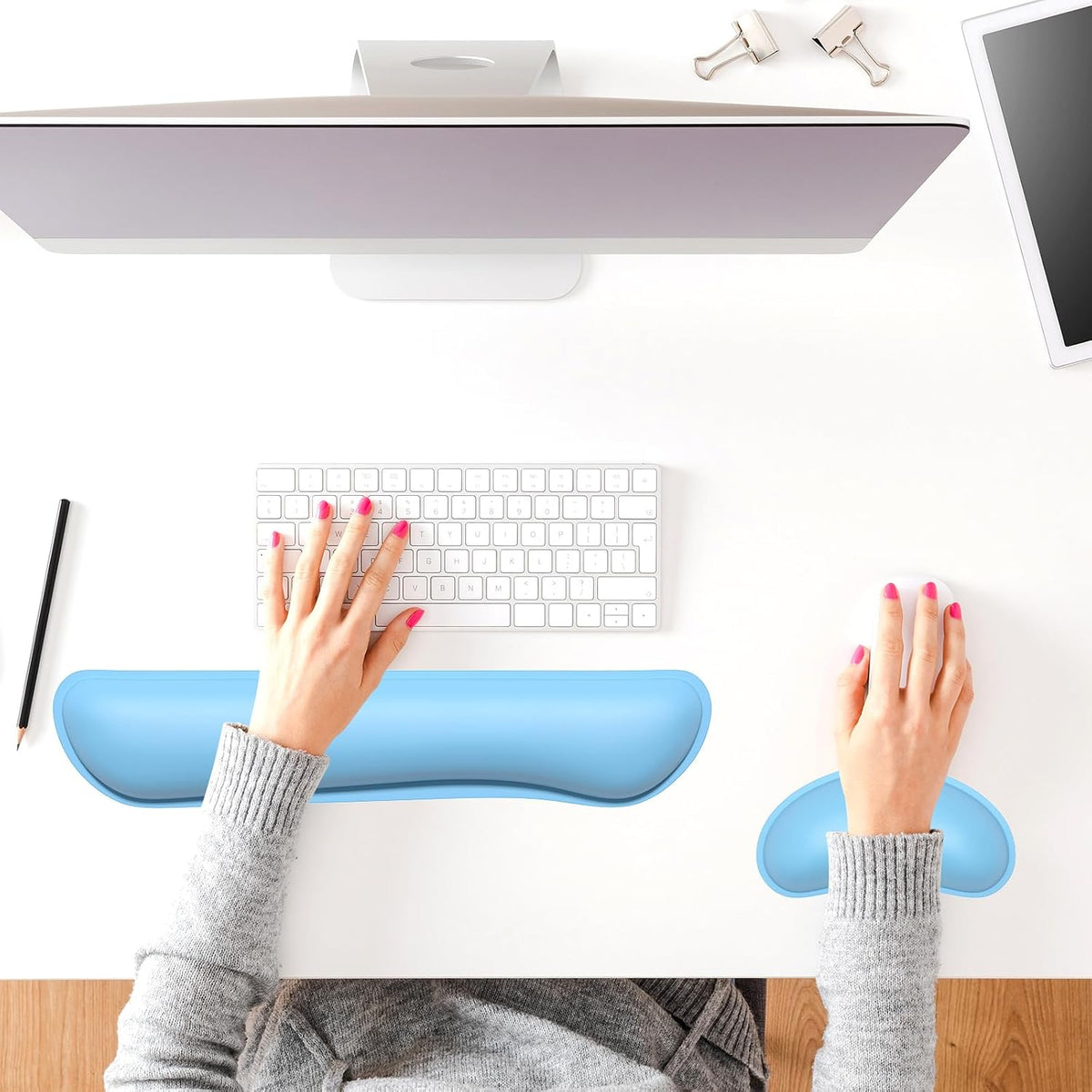 Mouse Wrist Rest, Ergonomic Memory Foam Mouse Wrist for Computer Desk Mats Support, PU Leather Hand Rest Pad Cushion for Gaming, Laptop, Men, Women, Pain Relief & Easy Typing, Black