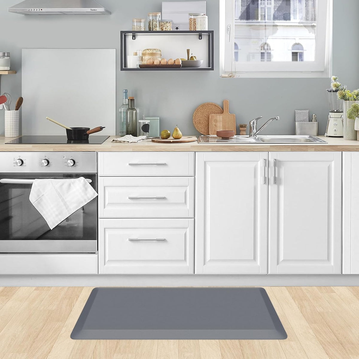KitchenClouds Kitchen Mat Cushioned Anti Fatigue Rug 17.3"x28" Water Resistant, Non Slip, Standing and Comfort Desk/Floor Mats for House Sink Office (Black)