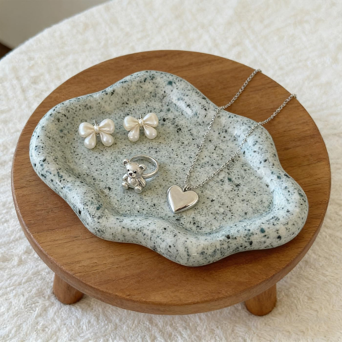 Jewelry Dish Trinket Tray for Women, Ring Dish Holder, Unique Cloud Shape Ceramic Plate Cute Things Vanity Aesthetic Room Decor Mother's Day Birthday (White)