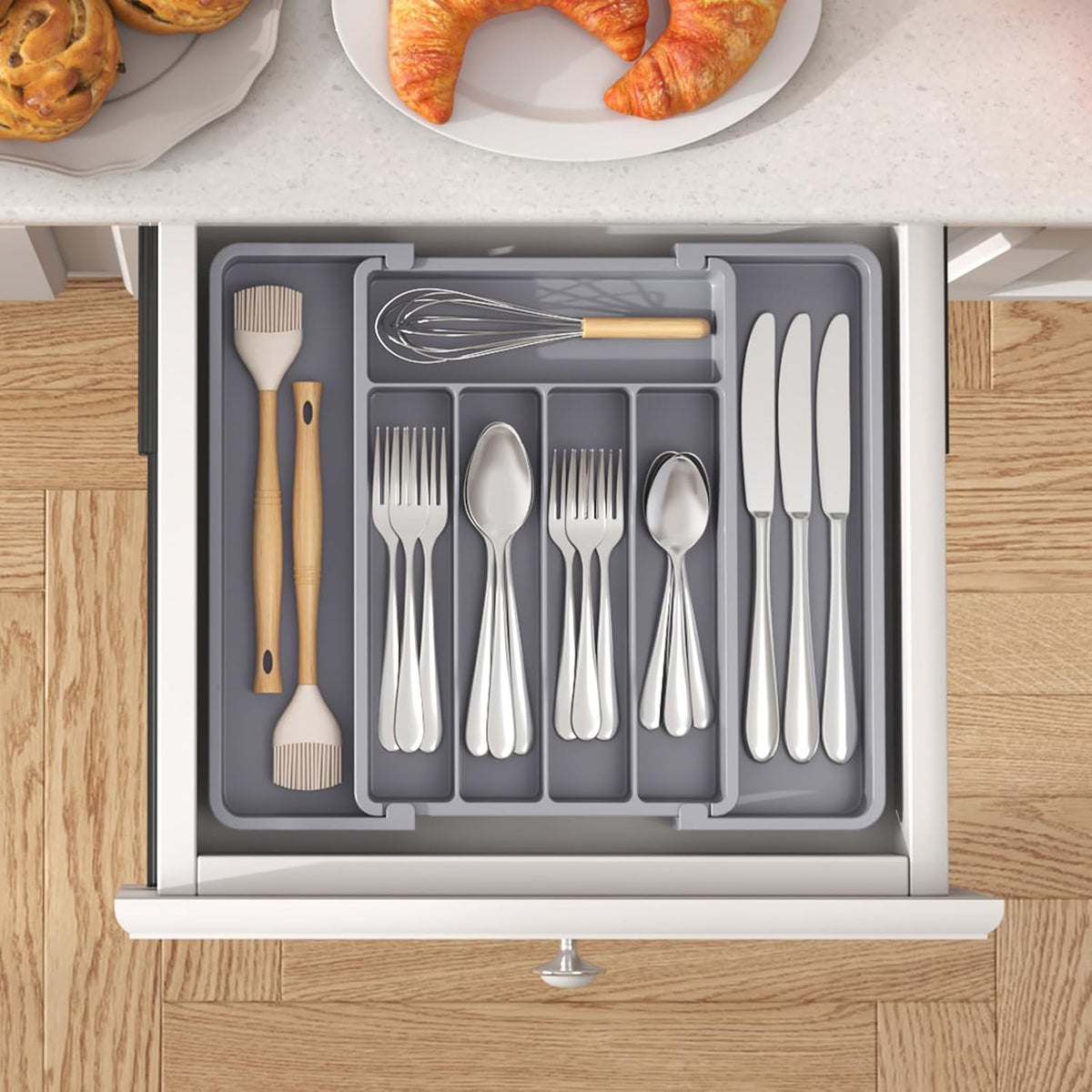 Expandable Silverware Drawer Organizer, Kitchen Utensil Tray