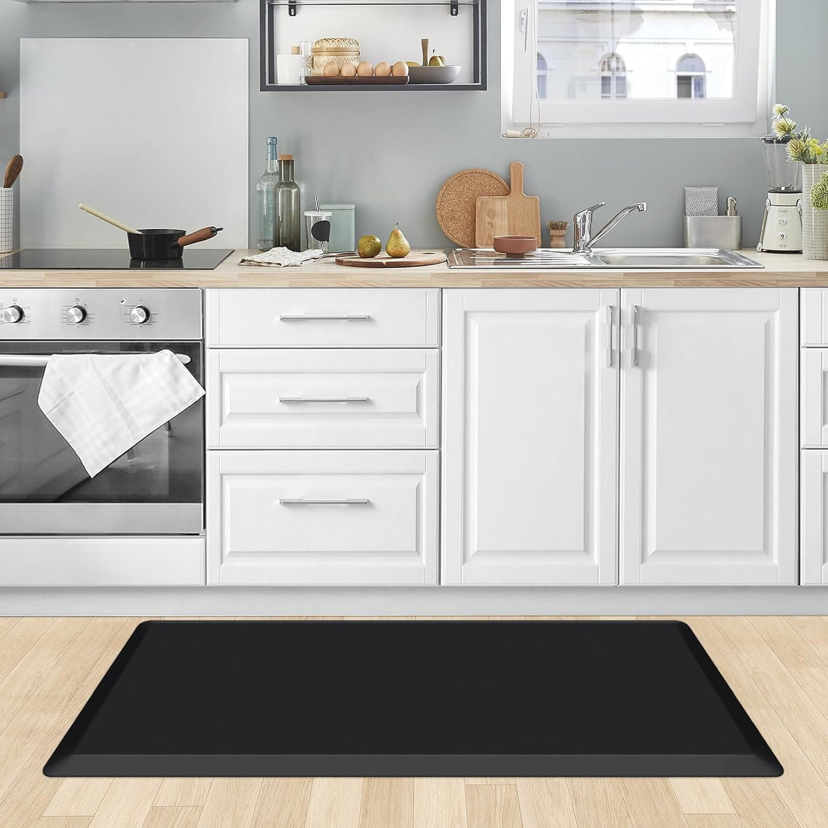 KitchenClouds Kitchen Mat Cushioned Anti Fatigue Rug 17.3"x28" Water Resistant, Non Slip, Standing and Comfort Desk/Floor Mats for House Sink Office (Black)