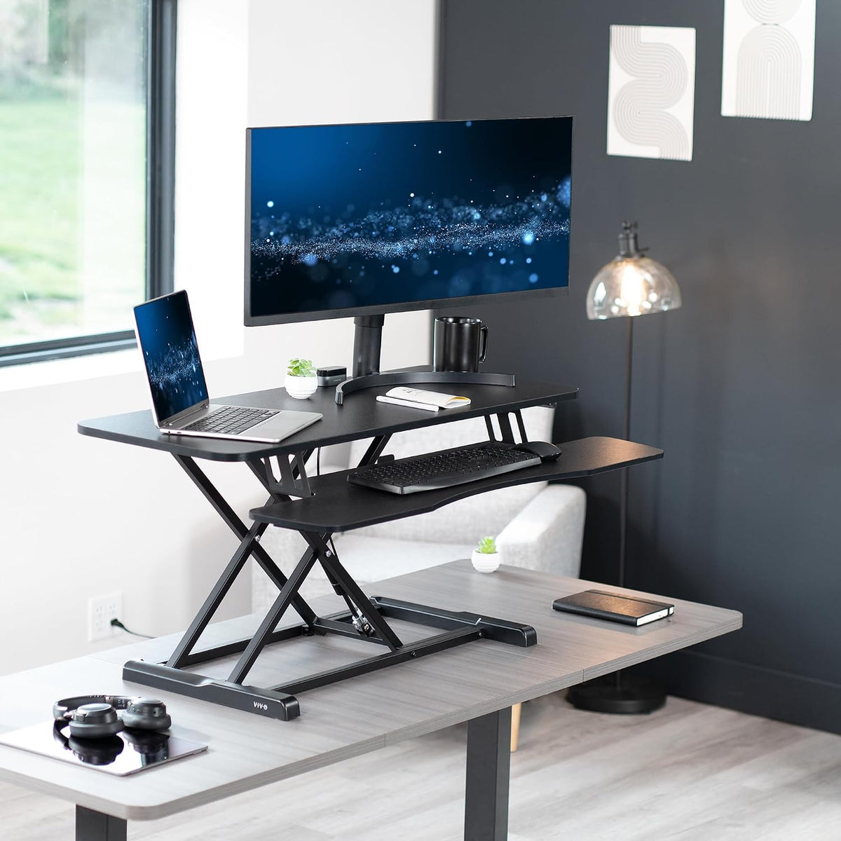 Black 32 in Standing Desk Converter, DESK-V000K