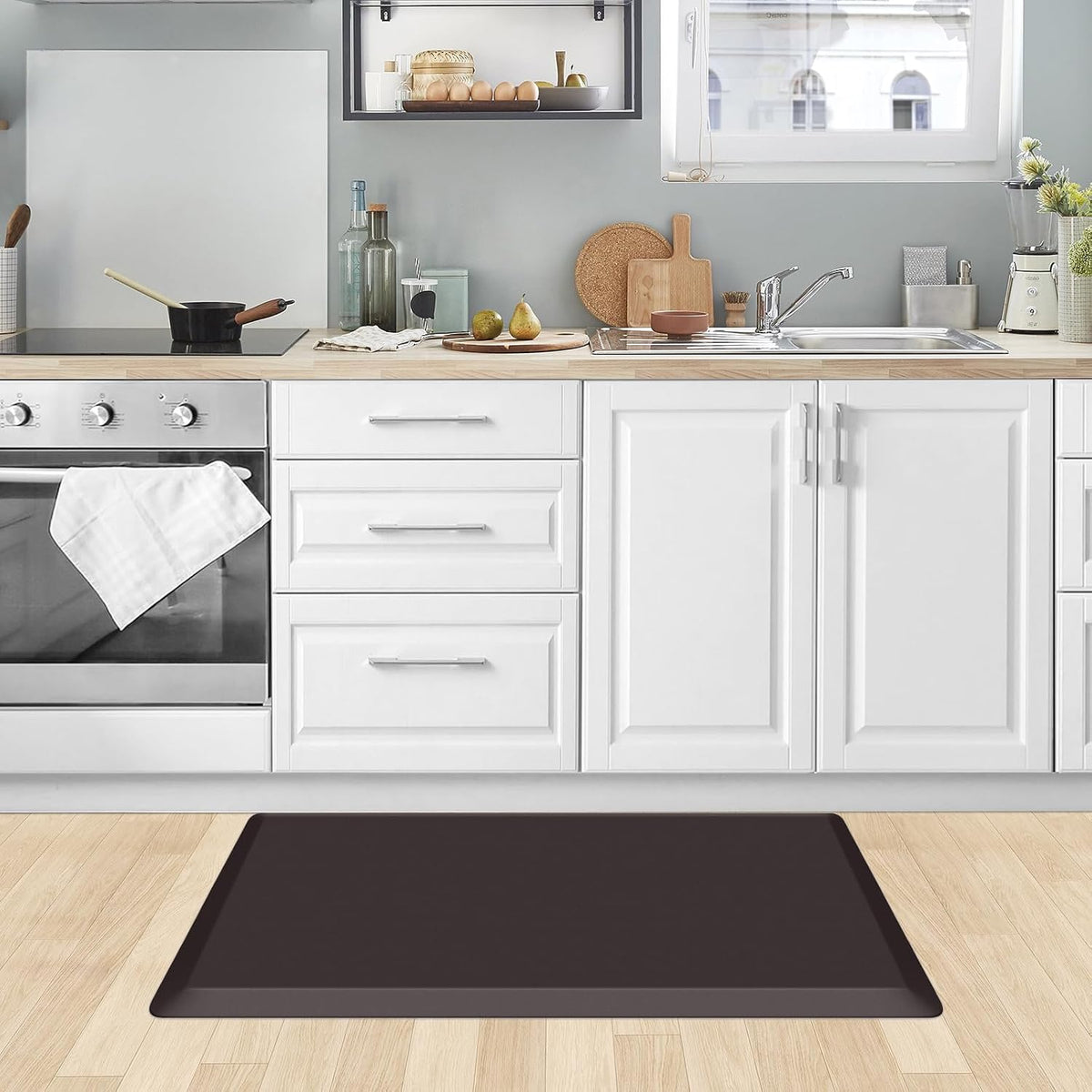 KitchenClouds Kitchen Mat Cushioned Anti Fatigue Rug 17.3"x28" Water Resistant, Non Slip, Standing and Comfort Desk/Floor Mats for House Sink Office (Black)