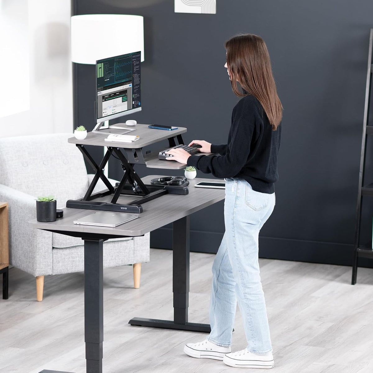 Black 32 in Standing Desk Converter, DESK-V000K