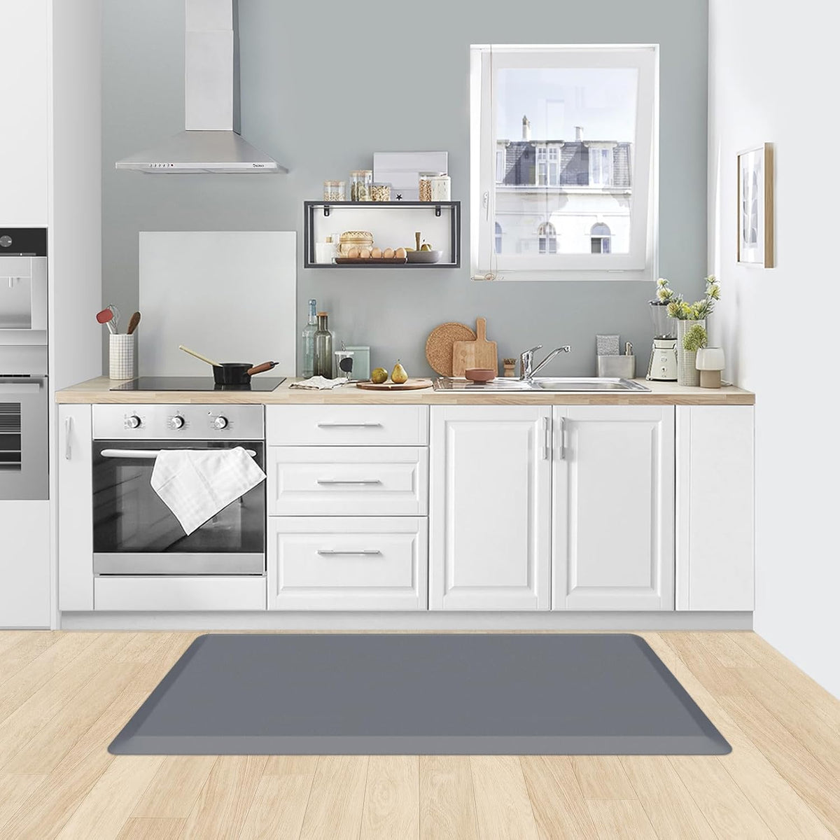 KitchenClouds Kitchen Mat Cushioned Anti Fatigue Rug 17.3"x28" Water Resistant, Non Slip, Standing and Comfort Desk/Floor Mats for House Sink Office (Black)