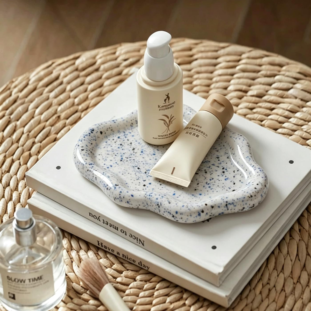 Jewelry Dish Trinket Tray for Women, Ring Dish Holder, Unique Cloud Shape Ceramic Plate Cute Things Vanity Aesthetic Room Decor Mother's Day Birthday (White)