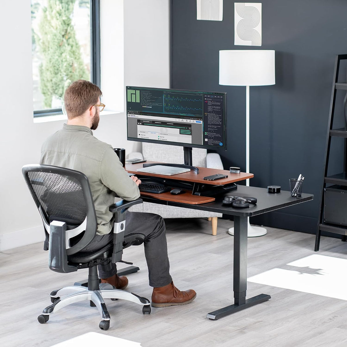 Black 32 in Standing Desk Converter, DESK-V000K