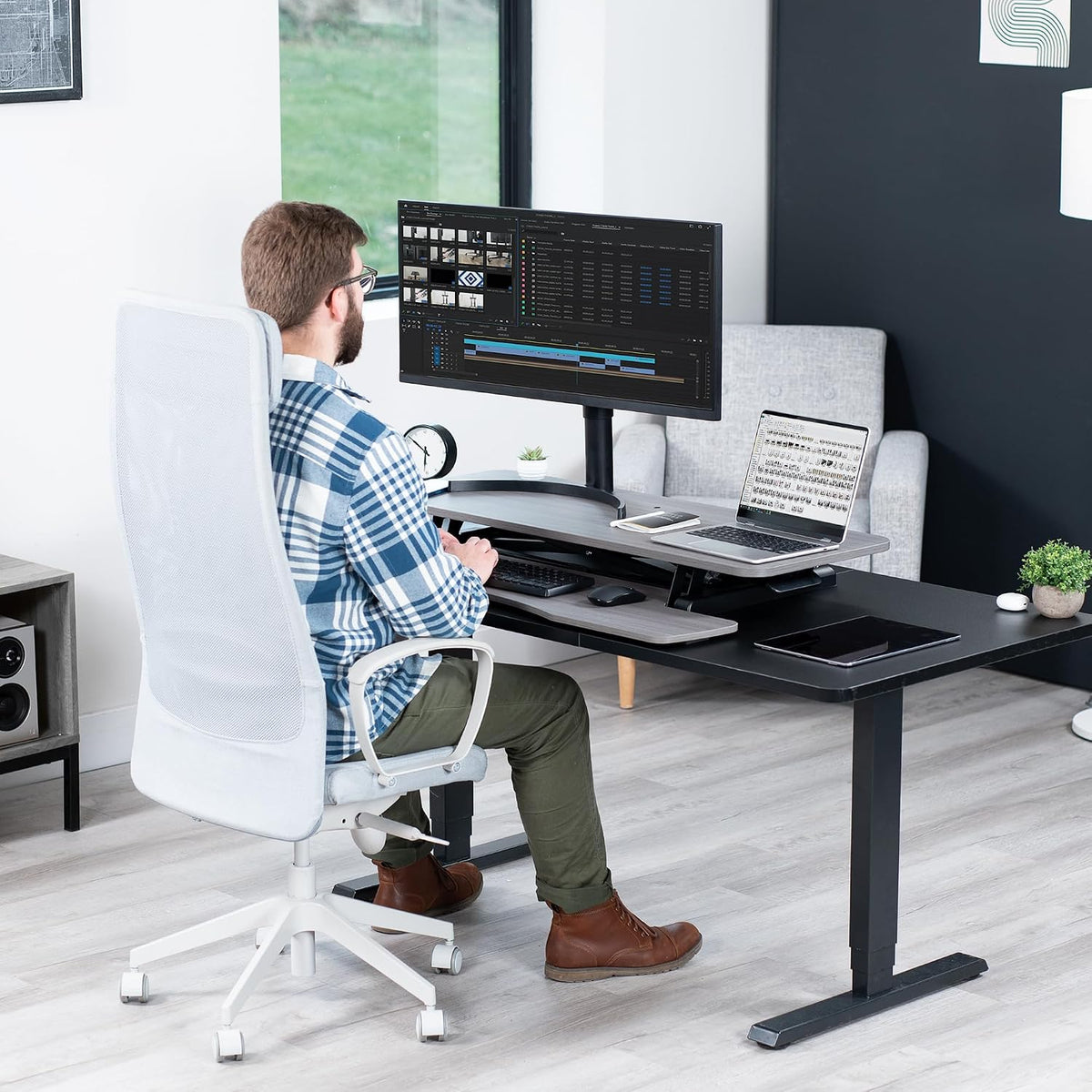 Black 32 in Standing Desk Converter, DESK-V000K