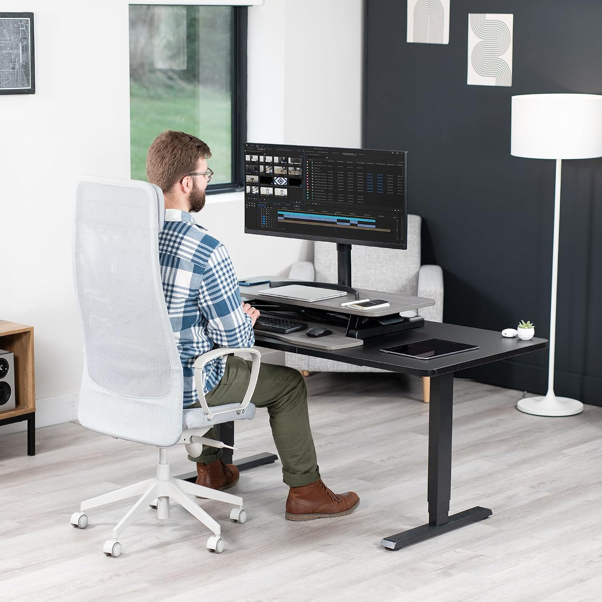 Black 32 in Standing Desk Converter, DESK-V000K