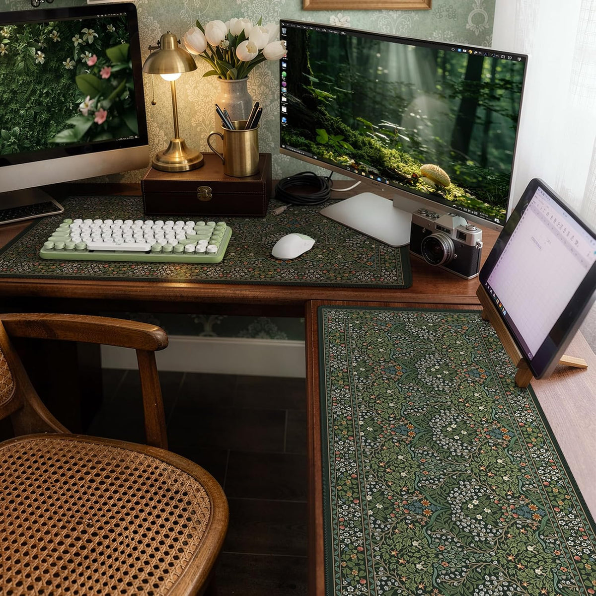 iCasso Desk Mat for Keyboard and Mouse, Large Mouse Pad, Desk Pad Mat, Anti-Slip Big Mousepad with Stitched Edges for Computer Desktop(Deep Green)