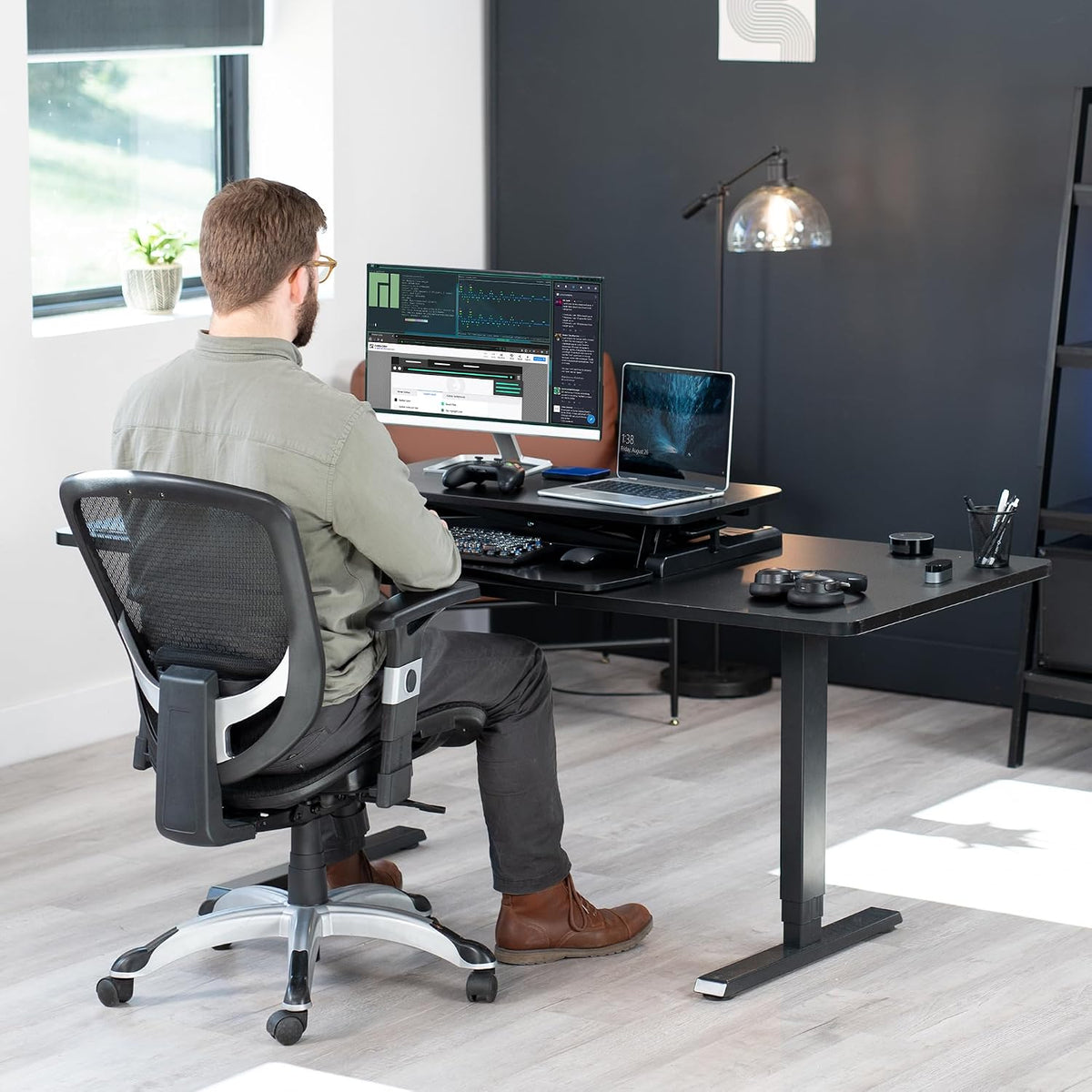 Black 32 in Standing Desk Converter, DESK-V000K
