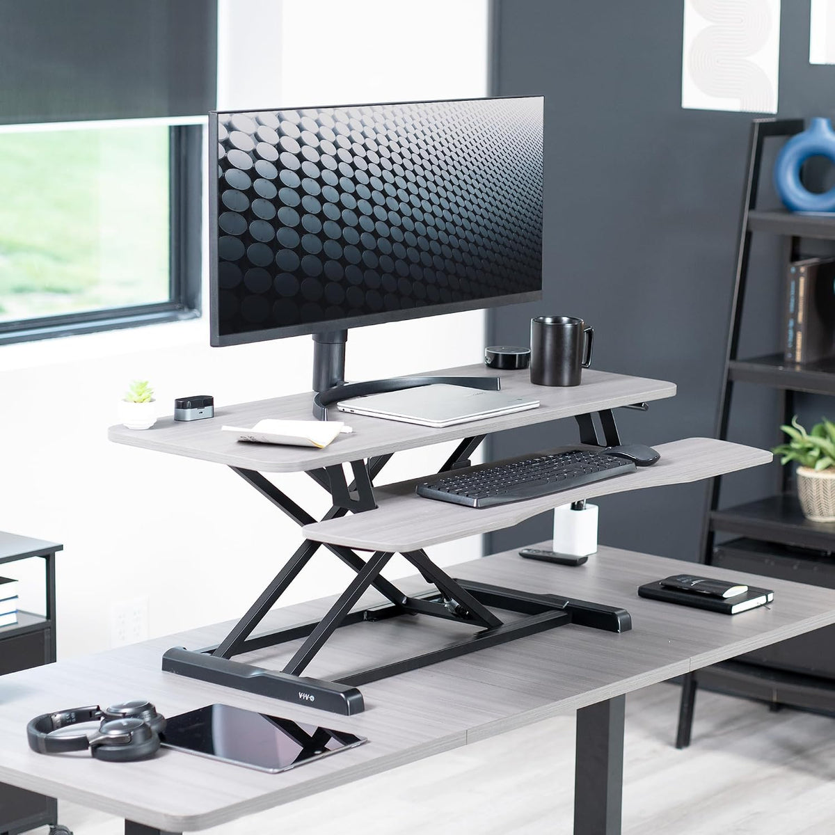 Black 32 in Standing Desk Converter, DESK-V000K