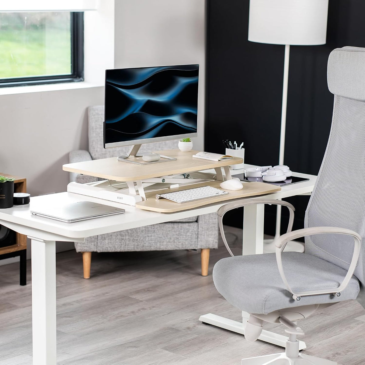 Black 32 in Standing Desk Converter, DESK-V000K